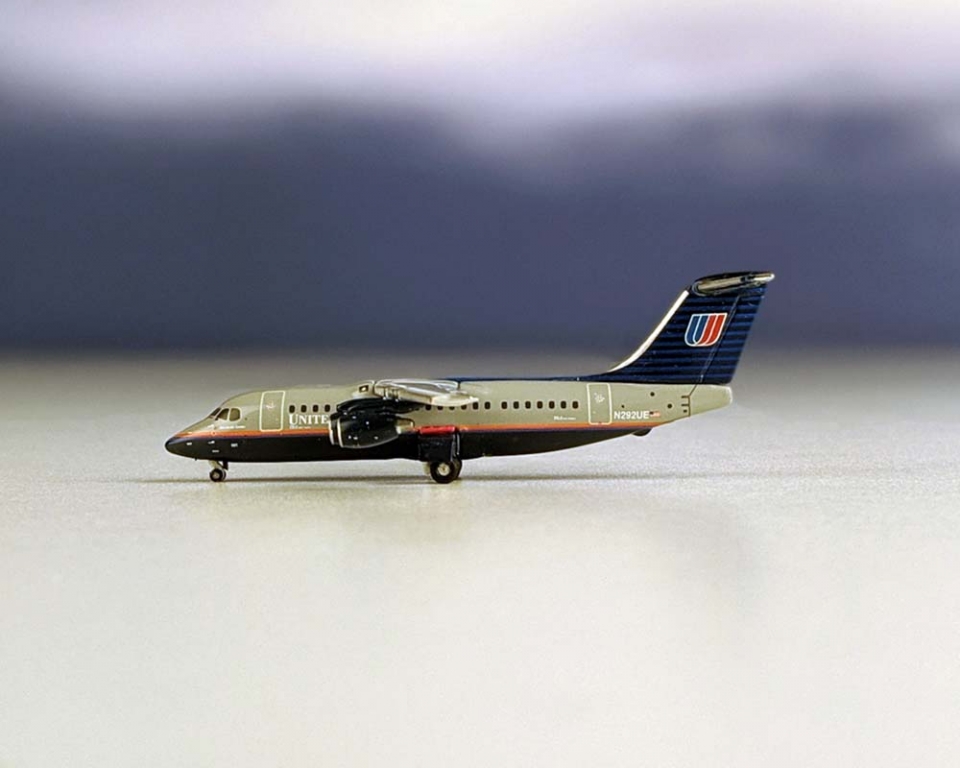 www.JetCollector.com: United Express BAE-146 1:400 GeminiJets GJUAL761