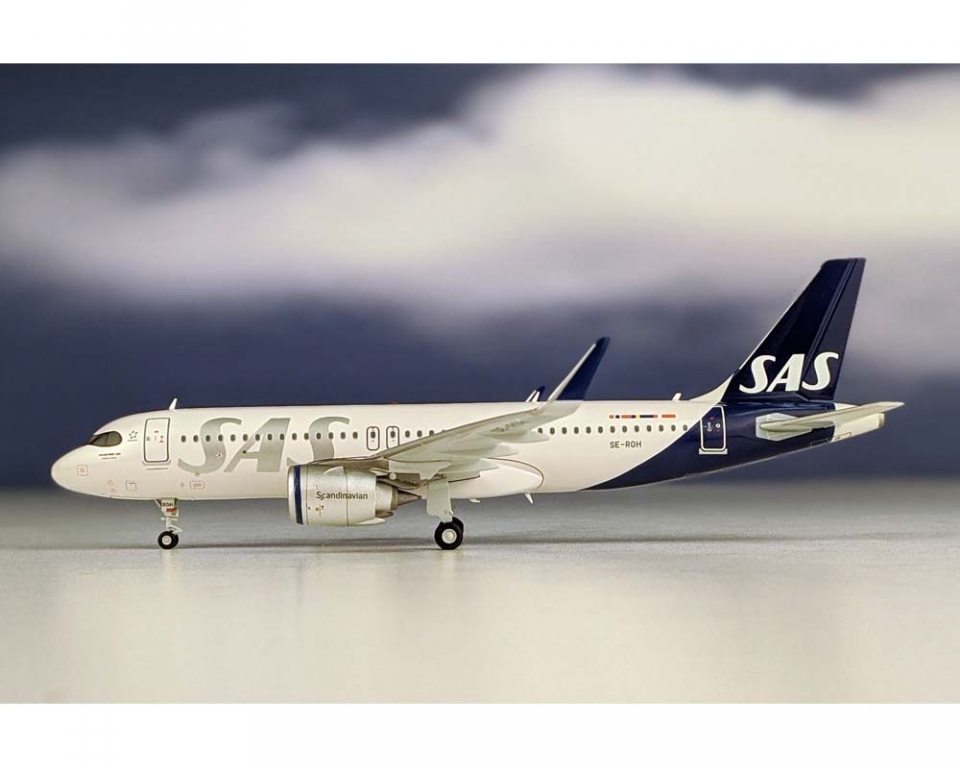 www.JetCollector.com: JC WINGS SAS A320neo NEW LIVERY W/STAND SE