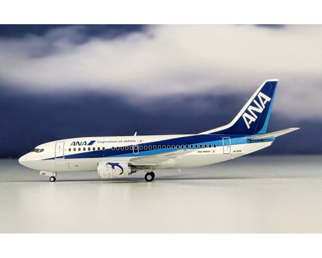 JC WINGS ANA - ALL NIPPON B737-500 JA301K 1:200 Scale EW2735001