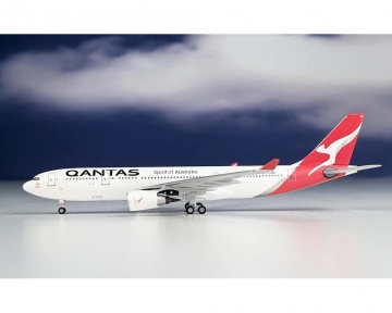 Qantas A330-200 VH-EBN 1:400 Scale Aeroclassics AC419828