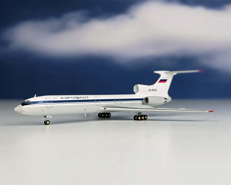 Aeroflot Tupolev TU-154M RU-85696 1:200 Scale Diecast Aviaboss AB-A2032