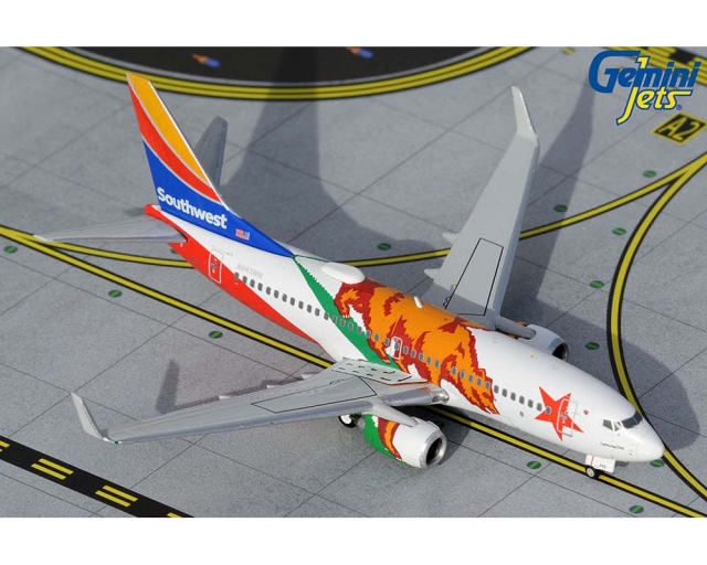 Southwest California One Boeing B737-700 N943WN 1:400 GeminiJets GJSWA2020