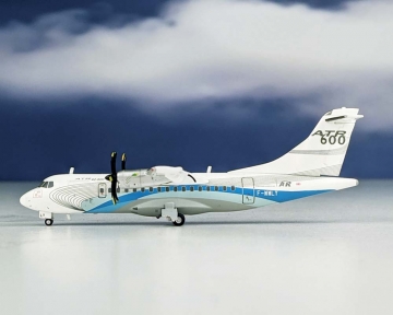 www.JetCollector.com: JAC - Japan Air Commuter ATR ATR42-600