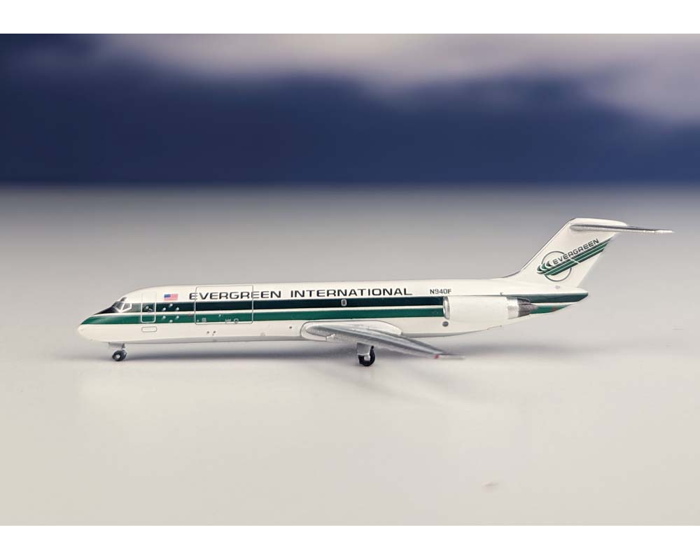 www.JetCollector.com: Evergreen DC-9-32F N940F 1:400 Scale Aeroclassics ...