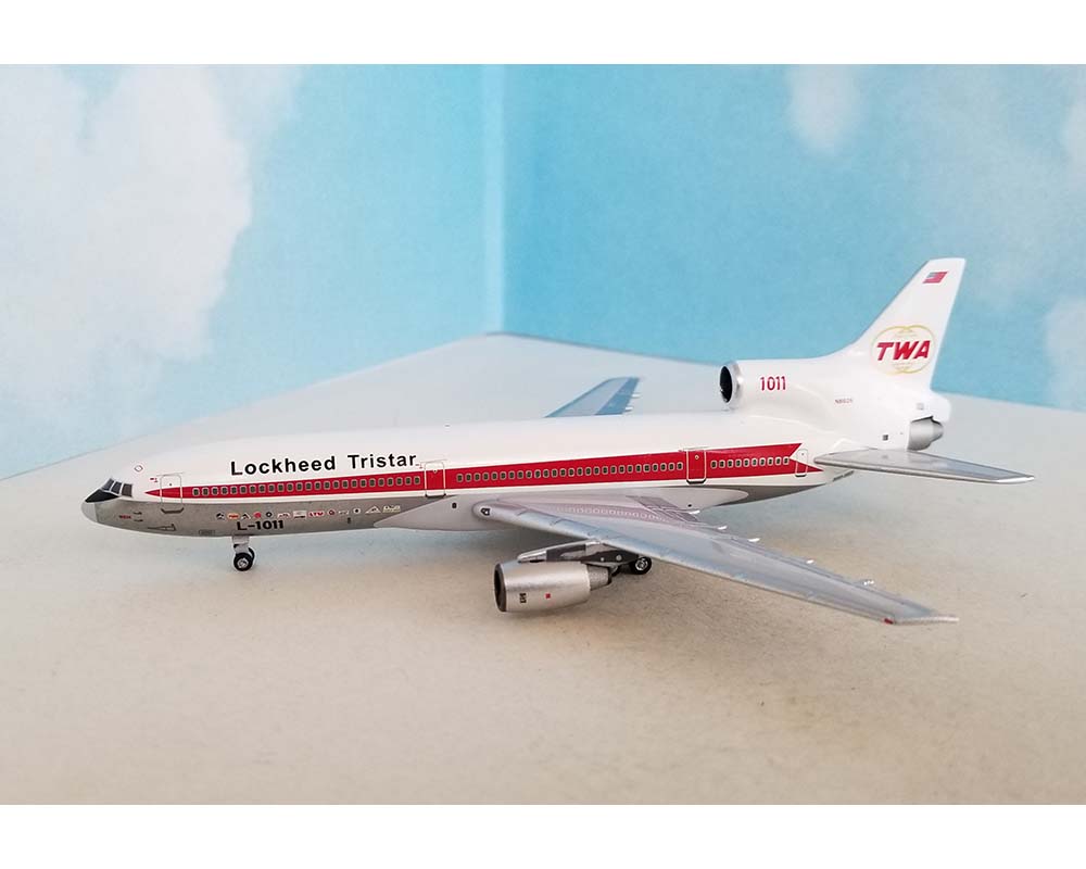 www.JetCollector.com: Lockheed L1011 Tristar N81026 1:400 Scale