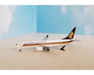 Singapore Airlines B737 MAX8 9V-MBA 1:400 Scale Bluebox BBX41635
