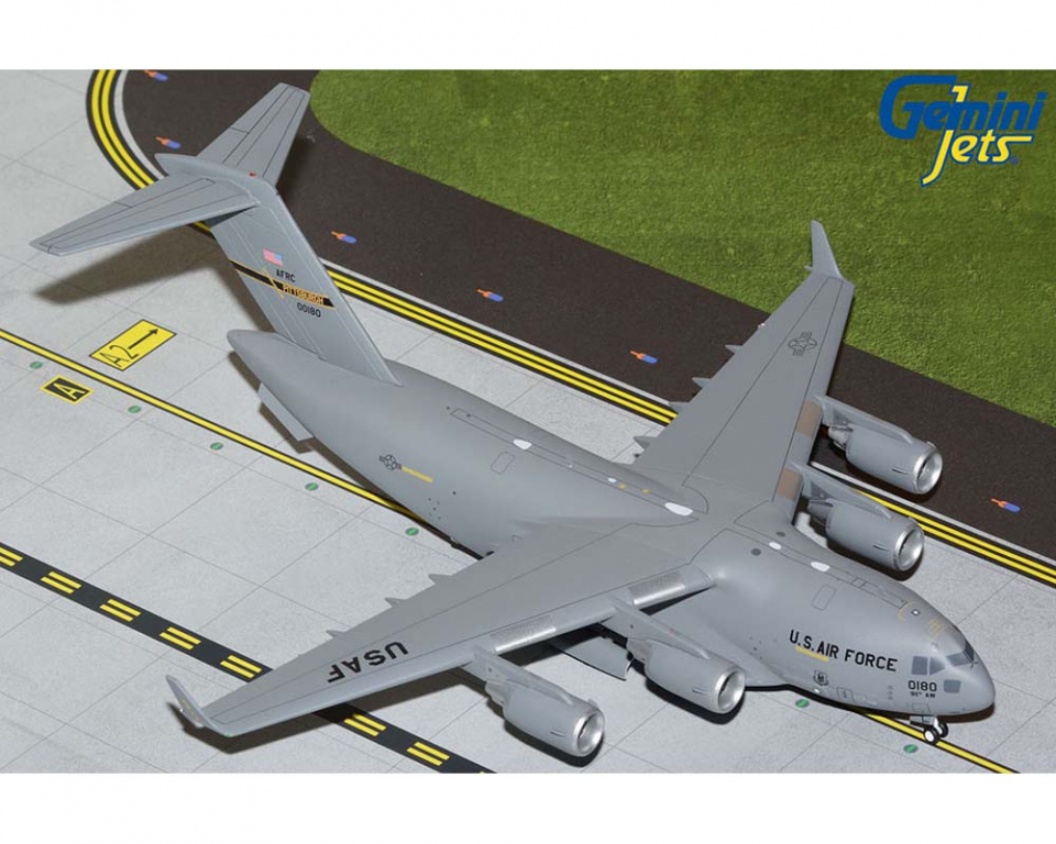 USAF C-17 Pittsburgh Air Reserve 00-0180 1:200 Scale Geminijets G2AFO1206
