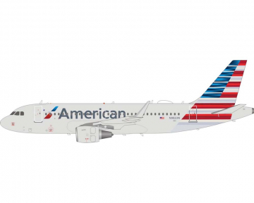 American Airlines A319 w/stand N9023N 1:200 Scale Inflight IF319AA1122