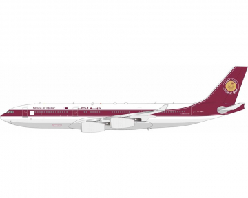 Qatar A340-200 w/stand A7-HHK 1:200 Scale Inflight IF342QT0323