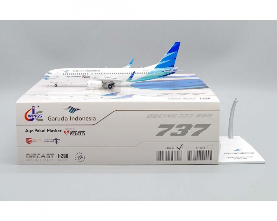 www.JetCollector.com: Garuda B737-800(W) Ayo Pakai Masker w/Stand