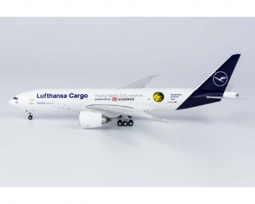 Lufthansa Cargo "Flying 100% CO? neutral" sticker B777F D-ALFG 1:400 Scale NG72006