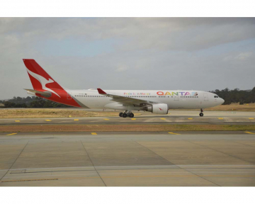 Qantas "Pride" A330-200 VH-EBL 1:400 Scale Phoenix PH4QFA2388