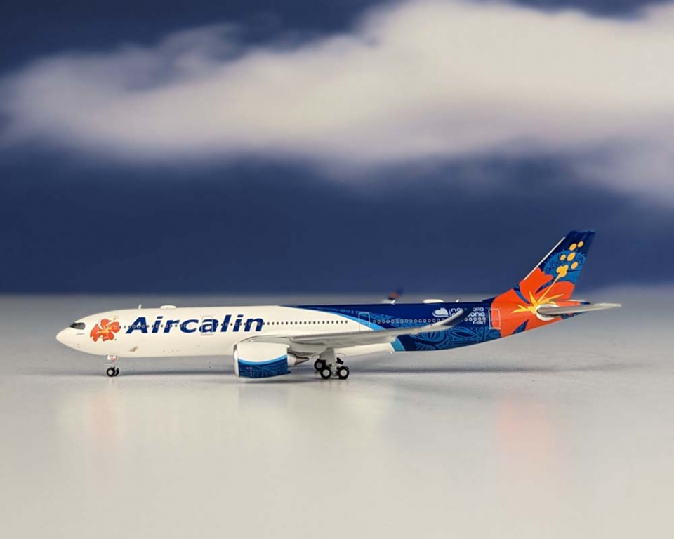 www.JetCollector.com: Air Calin A330-900neo F-ONET 1:400 Scale JC 