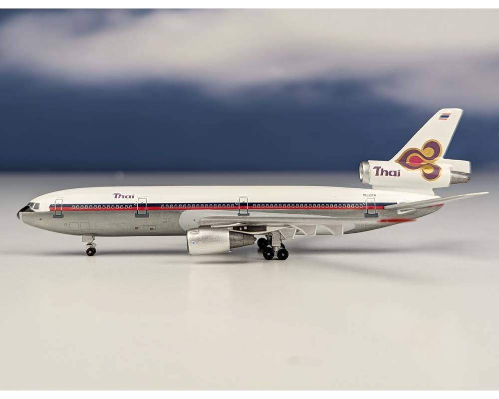 www.JetCollector.com: Thai Airways DC-10-30 PH-DTK 1:400 Scale