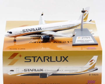 Starlux Airlines A321neo B-58201 w/stand 1:200 Scale Aviation200 AV2005
