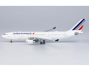 Air France A330-200 "Saint-Nazaire" F-GZCG 1:400 Scale NG61059