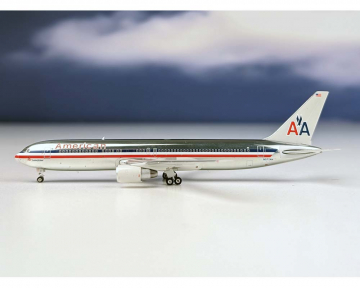 American Airlines B767-300ER N377AN 1:400 Scale Phoenix PH04554