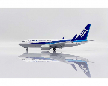 www.JetCollector.com: ANA - All Nippon B737-700 w/Aviation Tag