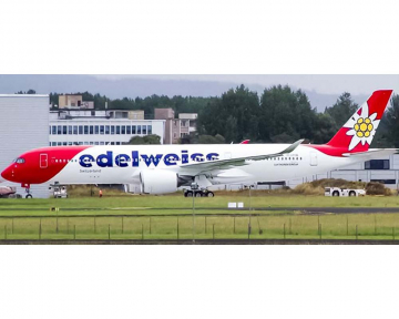 Edelweiss A350-900 HB-RGE detachable gear, w/stand 1:400 Scale Aviation400 AV4278