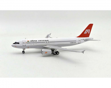 Indian Airlines A320 w/stand VT-EPB 1:200 Scale Inflight IF320AI0923