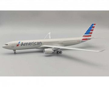 American Airlines A330-300 w/stand N278AY 1:200 Scale Inflight IF333AA1123