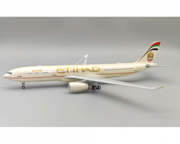 Etihad A330-300 w/stand A6-AFE 1:200 Scale Inflight IF333EY0224