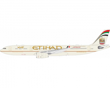 Etihad A330-300 F1 Logo, w/stand A6-AFC 1:200 Scale Inflight IF333EY1224R