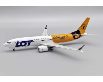 Lot Polish B737 MAX8 Polskie Linie Lotnicze, w/stand SP-LVK 1:200 Scale Inflight IF738MLO0824