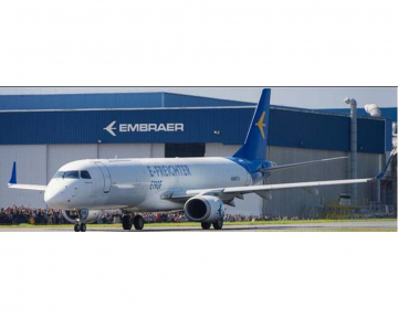 Embraer E190F House Colors "E-Freighter", w/stand N986TA 1:200 Scale JC Wings LH2469
