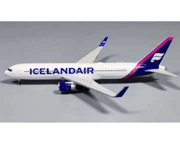 Icelandair Magenta B767-300ER TF-ISO 1:400 Scale Phoenix PH11911