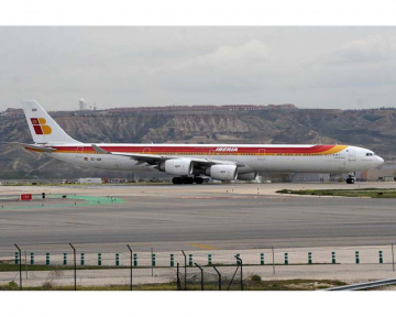 Iberia A340-600 EC-IQR 1:400 Scale Phoenix PH11919