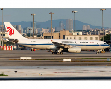 Air China Cargo A330-200 B-6090 1:400 Scale Phoenix PH11941