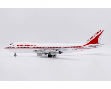 Air India B747-200 w/stand VT-ENG 1:200 Scale JC Wings XX20199