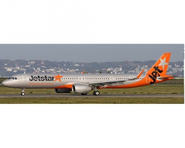 Jetstar Japan A321neo JA26LR 1:400 Scale JC Wings EW421N011