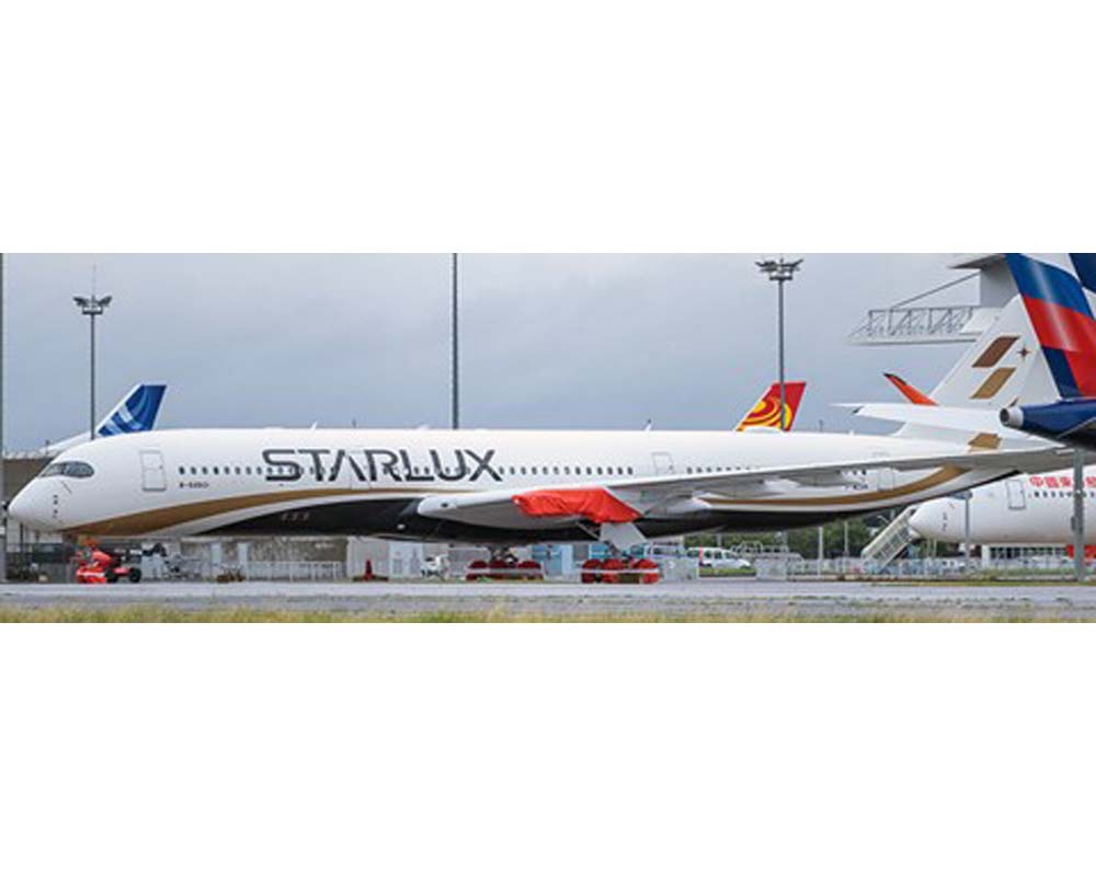 Starlux Airbus A350-900 B-58501 1:400 Scale JC Wings EW4359007A