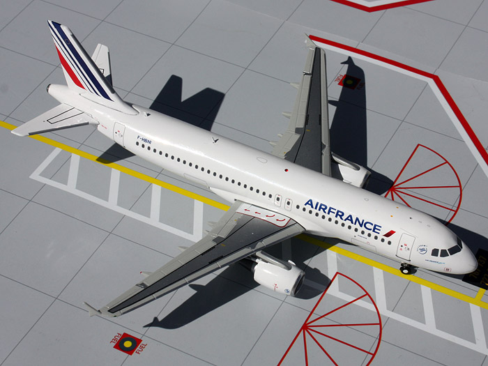 www.JetCollector.com: AIR FRANCE A320 (F-HBNI)