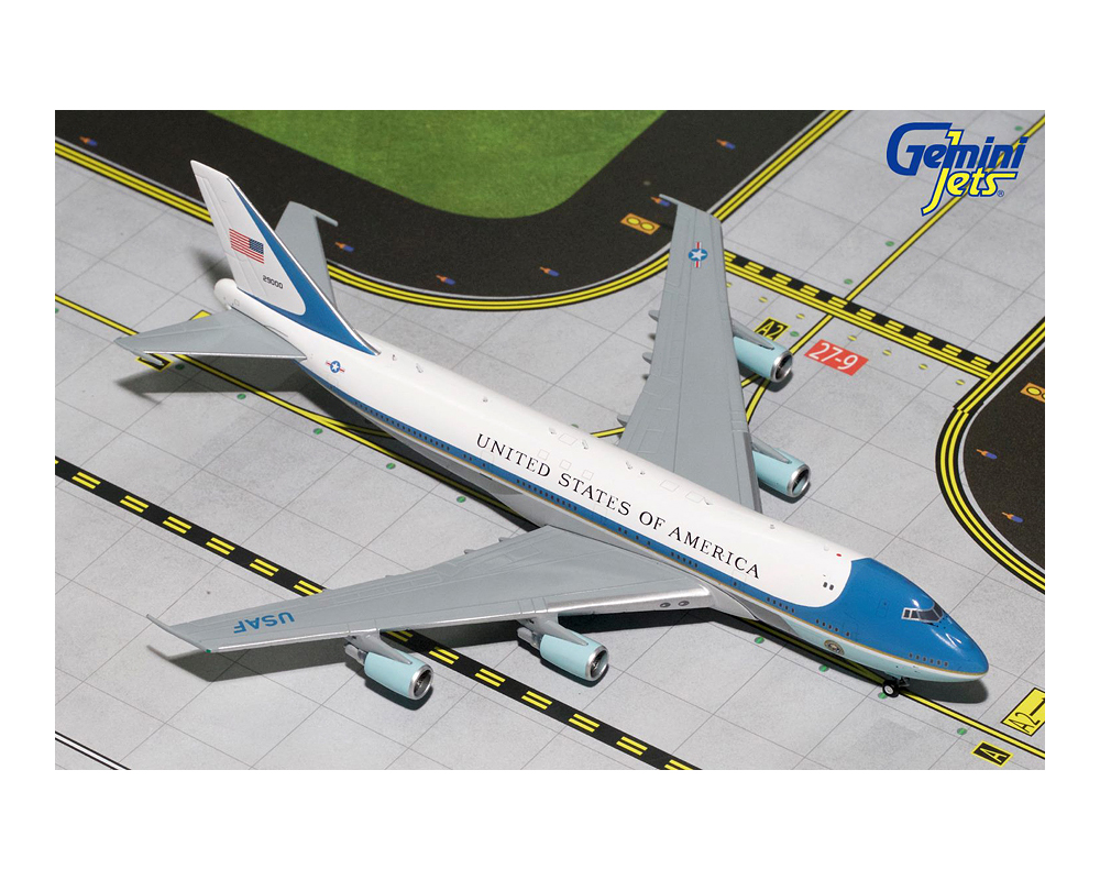 Вингс 1. Gemini Jets Boeing 747-400f\. Боинг 747 Air Force one, модель. Gemini Jets Boeing 747-400f (с открытыми люками) AIRBRIDGECARGO. Boeing 747 1:200 korean Air Gemini Jets.