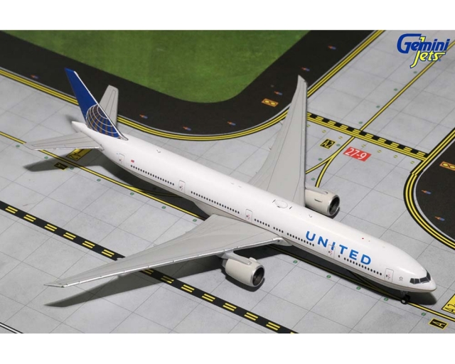 www.JetCollector.com: GEMINIJETS UNITED B777-300ER N58031 1:400