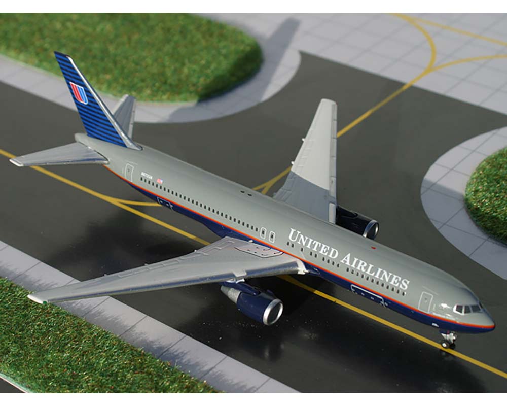 www.JetCollector.com: GEMINIJETS UNITED AIRLINES B767-300 N672UA 1