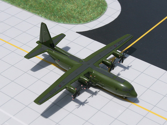 GeminiMACS Royal Air Force C-130J-30 1:400 GMRAF019