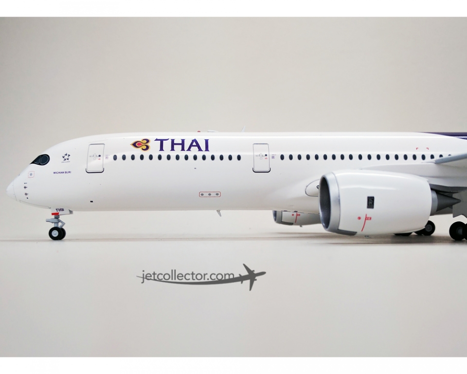 JC WINGS THAI A350-900 HS-THB w/Stand 1:200 SCALE LH2THA006