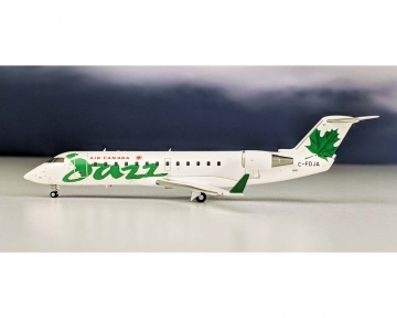 Air Canada Jazz CRJ-200 ER Green w/stand C-FDJA 1:200 Scale LH2193