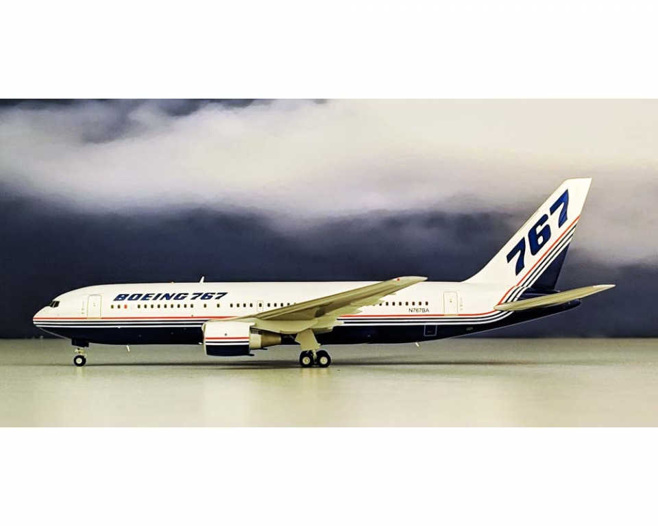 JC WINGS BOEING B767-200 House livery w/stand N767BA 1:200