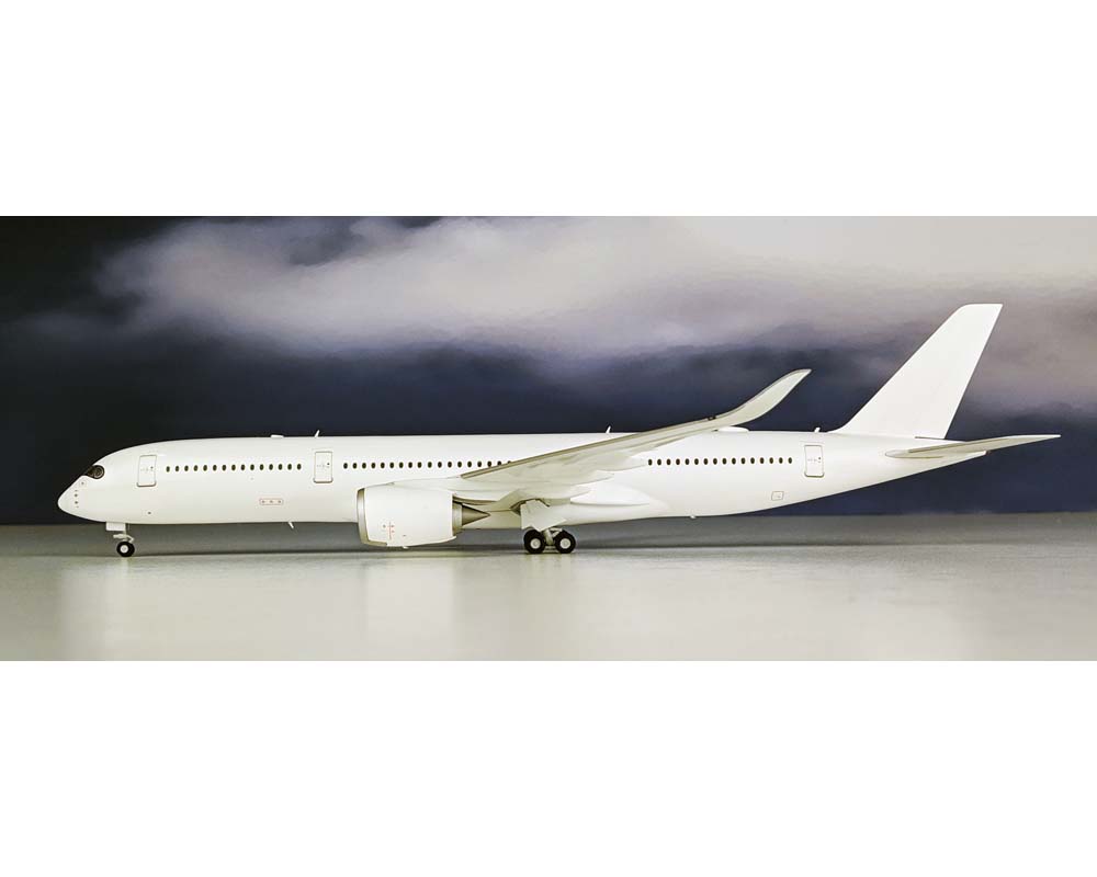 www.JetCollector.com: Blank Airbus A350-900 1/Stand 1:200 Scale JC
