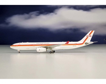 PHOENIX GARUDA INDONESIA A330-300 Retro Livery PK-GHD 1:400 Scale PH4GIA1881