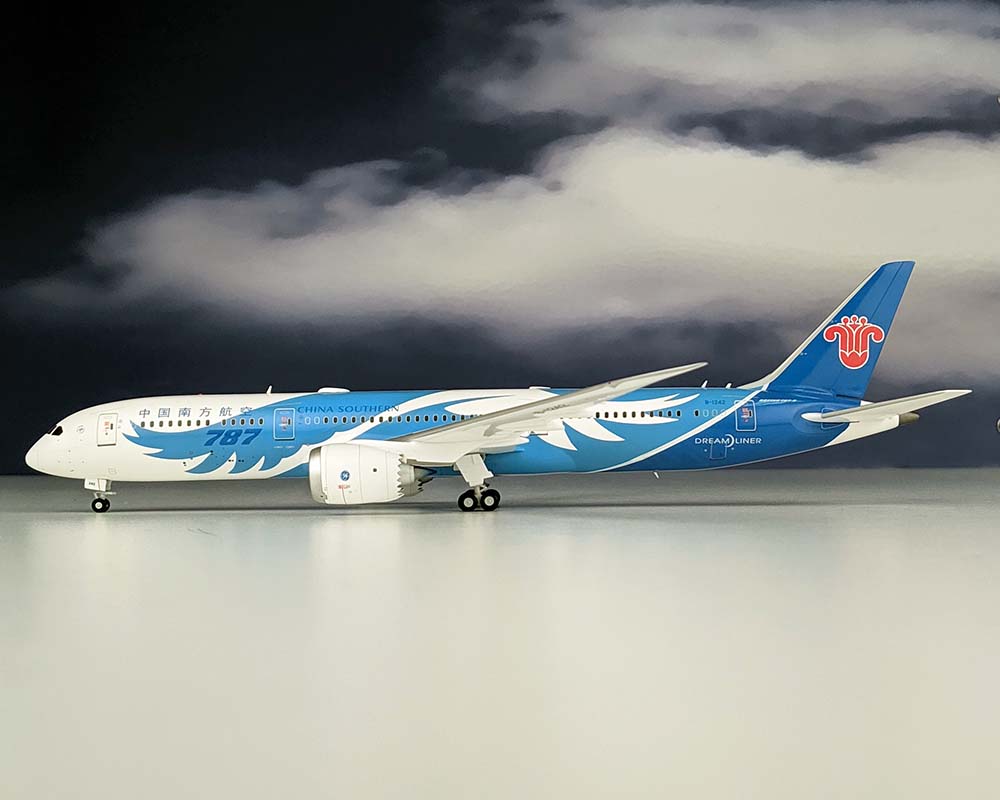 Www.JetCollector.com: JC WINGS CHINA SOUTHERN B787-9 W/STAND B-1242 1: ...