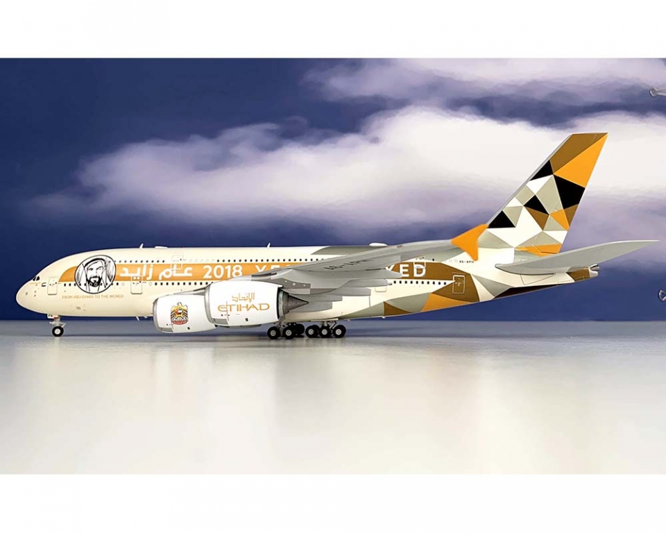 Etihad Year of Zayed A380-800 w/Stand A6-APH 1:200 Scale JC Wings JC2ETD034