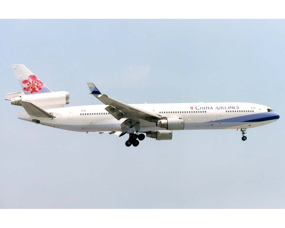 www.JetCollector.com: JC WINGS CHINA AIRLINES MD11 CHERRY BLOSSOM